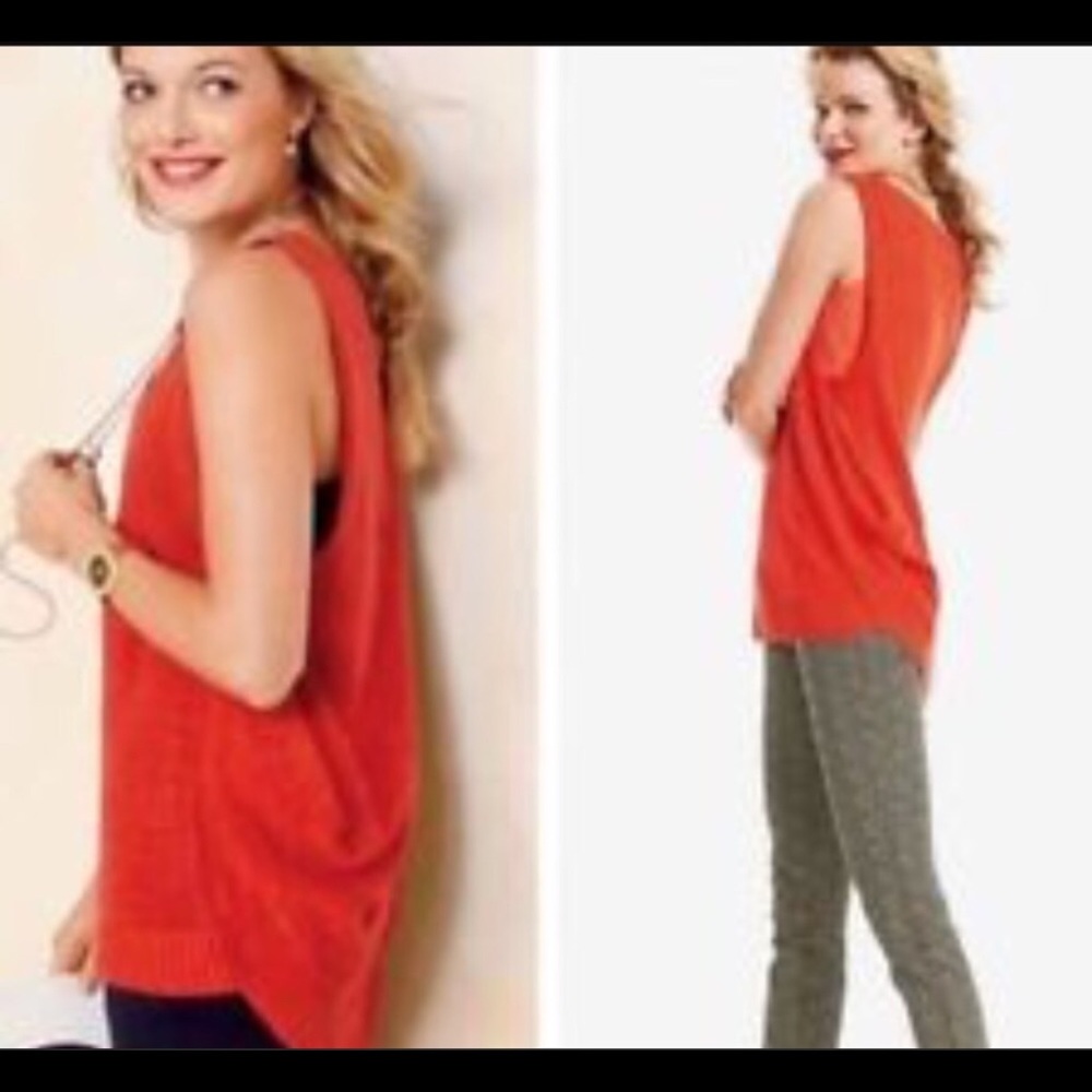 Symetrical orange lightweight sleeveless sweater
